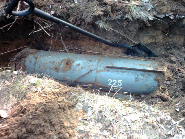 UXO Michał GLIJER - Rozminowanie terenu z materiałów wybuchowych